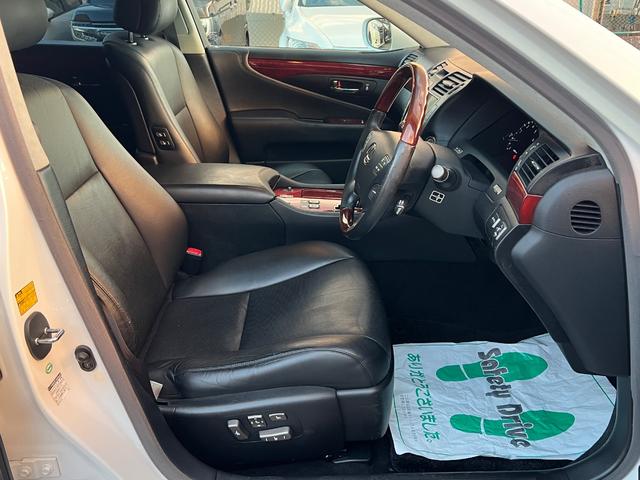 ＬＳ ＬＳ４６０　バージョンＣ　Ｉパッケージ　ユーザー買取／純正ＨＤＤナビ／マークレビンソン／バックカメラ／サンルーフ／黒レザーシート／パワーシート（20枚目）