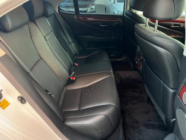 ＬＳ ＬＳ４６０　バージョンＣ　Ｉパッケージ　ユーザー買取／純正ＨＤＤナビ／マークレビンソン／バックカメラ／サンルーフ／黒レザーシート／パワーシート（22枚目）