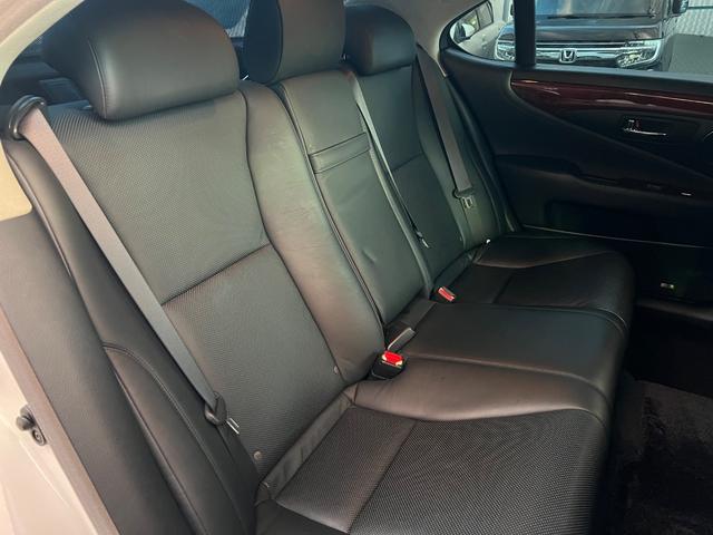 ＬＳ ＬＳ４６０　バージョンＣ　Ｉパッケージ　ユーザー買取／純正ＨＤＤナビ／マークレビンソン／バックカメラ／サンルーフ／黒レザーシート／パワーシート（23枚目）