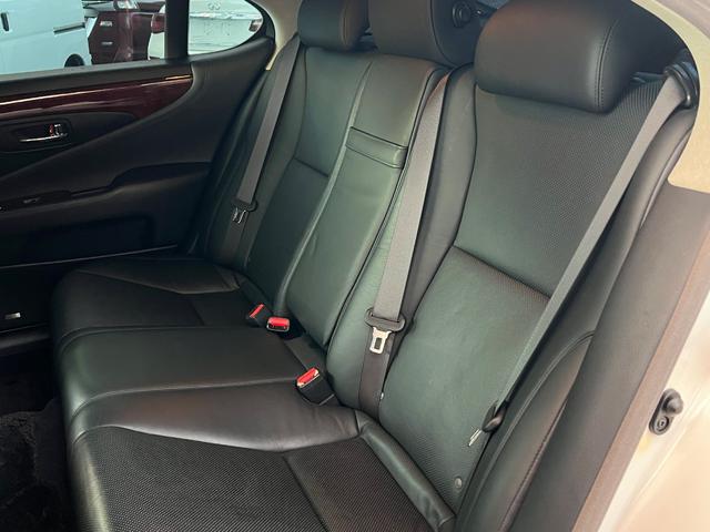 ＬＳ ＬＳ４６０　バージョンＣ　Ｉパッケージ　ユーザー買取／純正ＨＤＤナビ／マークレビンソン／バックカメラ／サンルーフ／黒レザーシート／パワーシート（28枚目）