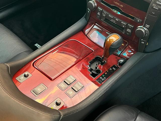 ＬＳ ＬＳ４６０　バージョンＣ　Ｉパッケージ　ユーザー買取／純正ＨＤＤナビ／マークレビンソン／バックカメラ／サンルーフ／黒レザーシート／パワーシート（33枚目）