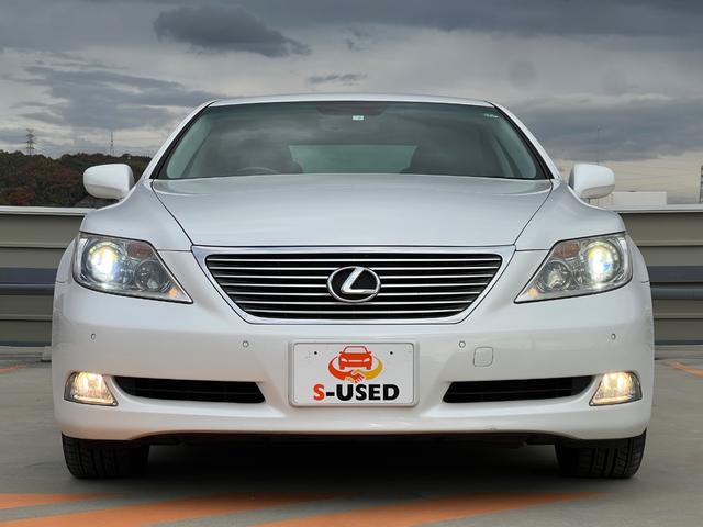 ＬＳ ＬＳ４６０　バージョンＣ　Ｉパッケージ　ユーザー買取／純正ナビ／バックカメラ／黒レザーシート／ステアリングヒーター／クルーズコントロール（13枚目）