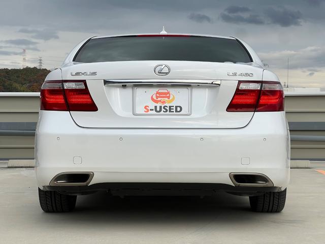 ＬＳ ＬＳ４６０　バージョンＣ　Ｉパッケージ　ユーザー買取／純正ナビ／バックカメラ／黒レザーシート／ステアリングヒーター／クルーズコントロール（18枚目）