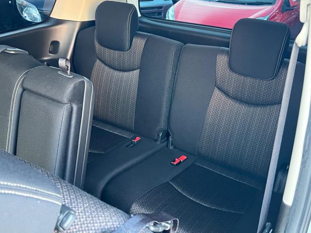 セレナ ハイウェイスター　Ｖセレクション＋セーフティ　ＳＨＶ　ユーザー買取／純正ナビ／フルセグテレビ／全方位モニター／両側パワースライドドア／社外１５インチアルミ／インテリキー／プッシュスタート／アドバンスドセイフティパック（22枚目）
