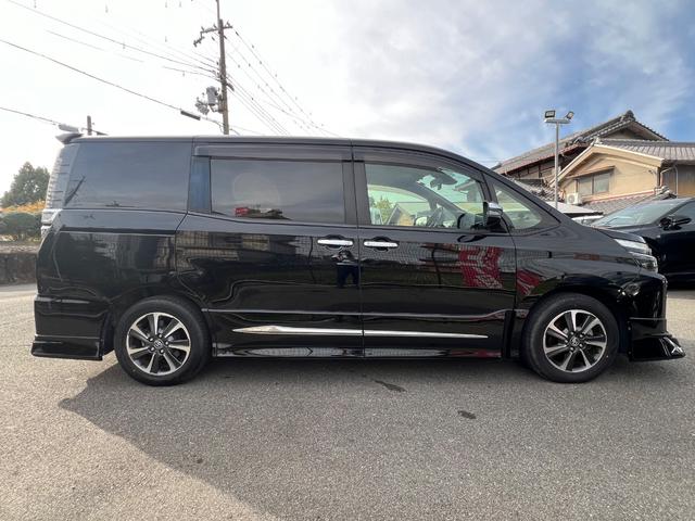 ヴォクシー ZS 煌 ユーザー買取/モデリスタ/両側パワスラ/バックカメラ/プッシュスタート(14枚目)