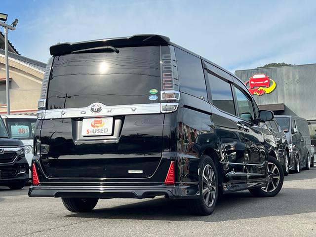 ヴォクシー ZS 煌 ユーザー買取/モデリスタ/両側パワスラ/バックカメラ/プッシュスタート(18枚目)