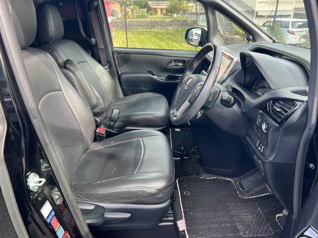 ヴォクシー ZS 煌 ユーザー買取/モデリスタ/両側パワスラ/バックカメラ/プッシュスタート(19枚目)