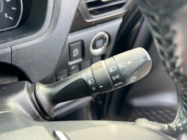 ヴォクシー ZS 煌 ユーザー買取/モデリスタ/両側パワスラ/バックカメラ/プッシュスタート(42枚目)