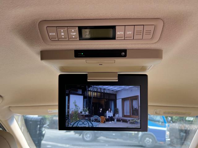 エスティマ アエラス ユーザ買取/純正ナビ/バックカメラ/側パワースライドドア/純正フリップダウン/パワーバックドア(11枚目)