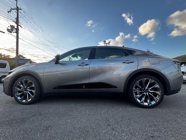 クラウンクロスオーバー Ｇアドバンスド・レザーパッケージ　４ＷＤ／ワンオーナー／ユーザー買取／純正ナビ／全方位モニター／ベージュレザーシート／デジタルインナーミラー／パワーバックドア（8枚目）