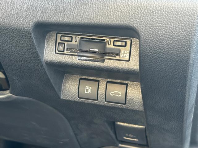 クラウンクロスオーバー Ｇアドバンスド・レザーパッケージ　４ＷＤ／ワンオーナー／ユーザー買取／純正ナビ／全方位モニター／ベージュレザーシート／デジタルインナーミラー／パワーバックドア（26枚目）