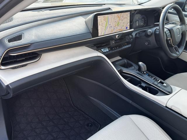 クラウンクロスオーバー Ｇアドバンスド・レザーパッケージ　４ＷＤ／ワンオーナー／ユーザー買取／純正ナビ／全方位モニター／ベージュレザーシート／デジタルインナーミラー／パワーバックドア（46枚目）