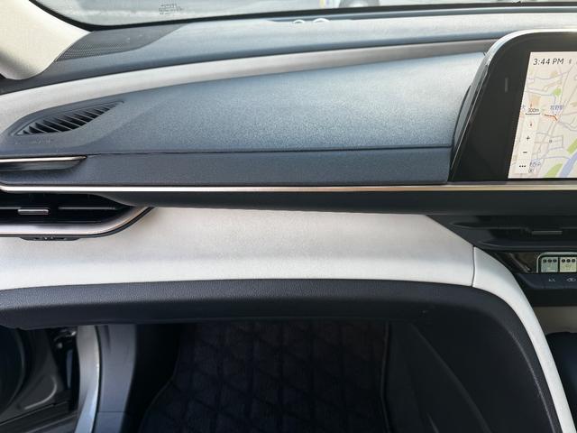 クラウンクロスオーバー Ｇアドバンスド・レザーパッケージ　４ＷＤ／ワンオーナー／ユーザー買取／純正ナビ／全方位モニター／ベージュレザーシート／デジタルインナーミラー／パワーバックドア（49枚目）