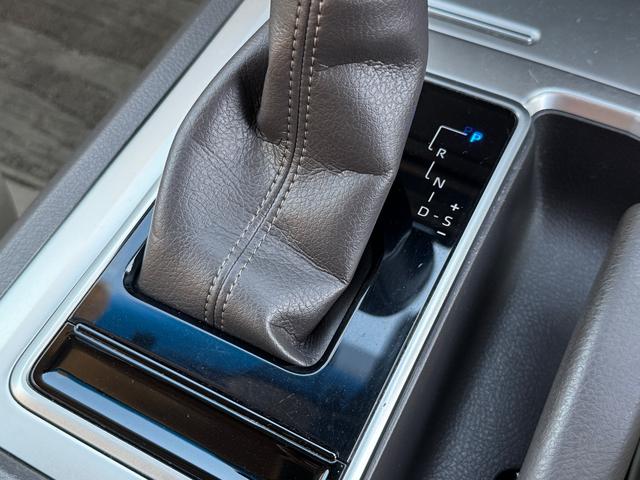 ランドクルーザープラド TX ワンオーナー/ユーザー買取/アルパインナビ/バックカメラ/YKW17インチアルミ/ルーフレール/シートカバー(20枚目)