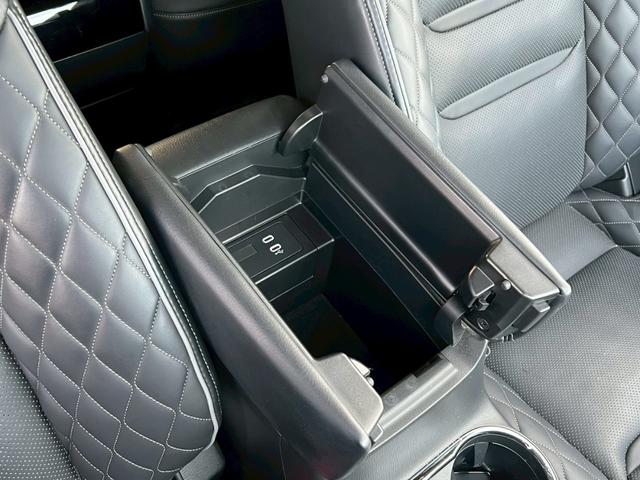 ＣＸ－８ ＸＤ　エクスクルーシブモード　ワンオーナー／純正ナビ／全方位モニター／黒革シート／パワーシート／ヘッドアップディスプレイ／ＢＯＳＥスピーカー／パワーバックドア／ルーフレール（16枚目）