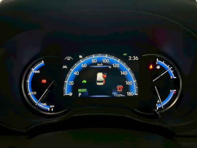 ヴォクシー ハイブリッドＳ－Ｚ　ワンオーナー／１０．５インチナビ／デジタルインナーミラー／３眼ＬＥＤヘッドライト／２列目オットマン／両側パワースライドドア／パワーバックドア／ＴＺドライブレコーダー（4枚目）