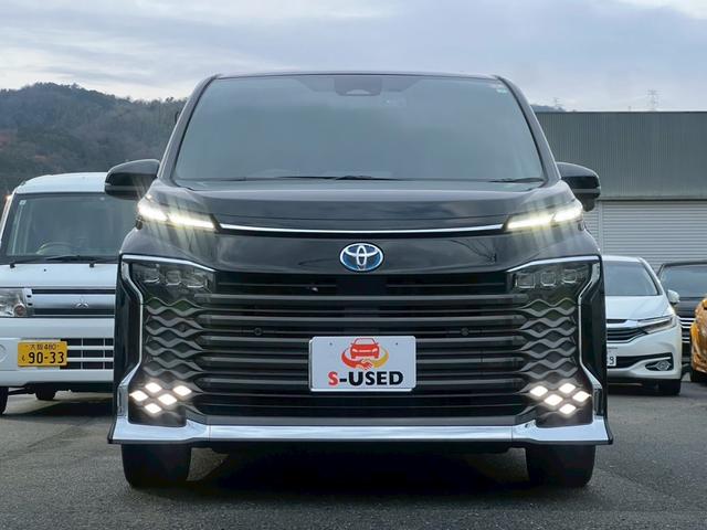 ヴォクシー ハイブリッドＳ－Ｚ　ワンオーナー／１０．５インチナビ／デジタルインナーミラー／３眼ＬＥＤヘッドライト／２列目オットマン／両側パワースライドドア／パワーバックドア／ＴＺドライブレコーダー（5枚目）