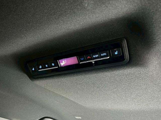 ヴォクシー ハイブリッドＳ－Ｚ　ワンオーナー／１０．５インチナビ／デジタルインナーミラー／３眼ＬＥＤヘッドライト／２列目オットマン／両側パワースライドドア／パワーバックドア／ＴＺドライブレコーダー（36枚目）