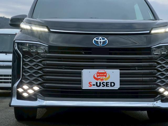 ヴォクシー ハイブリッドＳ－Ｚ　ワンオーナー／１０．５インチナビ／デジタルインナーミラー／３眼ＬＥＤヘッドライト／２列目オットマン／両側パワースライドドア／パワーバックドア／ＴＺドライブレコーダー（46枚目）