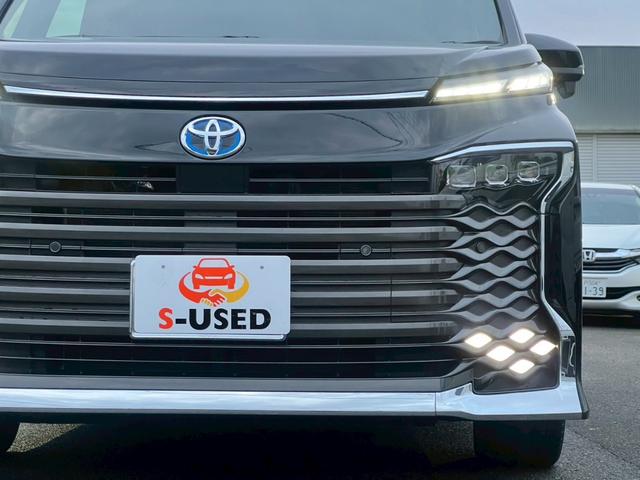 ヴォクシー ハイブリッドＳ－Ｚ　ワンオーナー／１０．５インチナビ／デジタルインナーミラー／３眼ＬＥＤヘッドライト／２列目オットマン／両側パワースライドドア／パワーバックドア／ＴＺドライブレコーダー（47枚目）