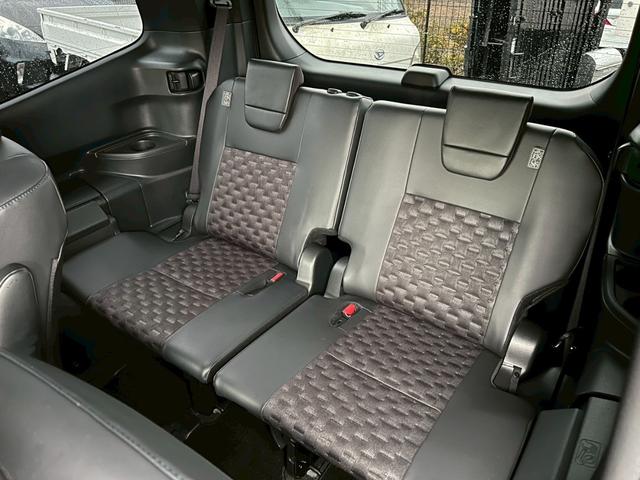 ヴォクシー ハイブリッドＳ－Ｚ　ワンオーナー／１０．５インチナビ／デジタルインナーミラー／３眼ＬＥＤヘッドライト／２列目オットマン／両側パワースライドドア／パワーバックドア／ＴＺドライブレコーダー（48枚目）