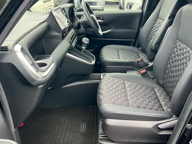 ヴォクシー ハイブリッドＳ－Ｚ　ワンオーナー／１０．５インチナビ／デジタルインナーミラー／３眼ＬＥＤヘッドライト／２列目オットマン／両側パワースライドドア／パワーバックドア／ＴＺドライブレコーダー（51枚目）