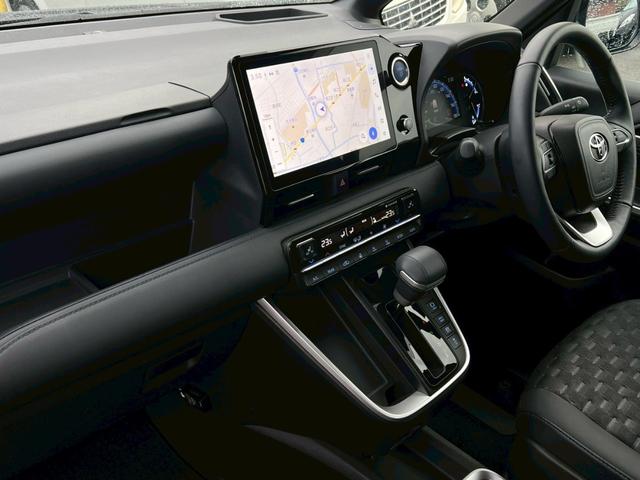 ヴォクシー ハイブリッドＳ－Ｚ　ワンオーナー／１０．５インチナビ／デジタルインナーミラー／３眼ＬＥＤヘッドライト／２列目オットマン／両側パワースライドドア／パワーバックドア／ＴＺドライブレコーダー（60枚目）