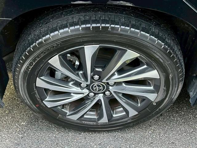 ヴォクシー ハイブリッドＳ－Ｚ　ワンオーナー／１０．５インチナビ／デジタルインナーミラー／３眼ＬＥＤヘッドライト／２列目オットマン／両側パワースライドドア／パワーバックドア／ＴＺドライブレコーダー（63枚目）