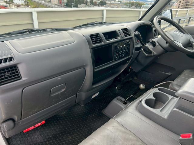 ボンゴトラック ＤＸ　ユーザー買取／４ＷＤ／コラムオートマ／パワステ／エアコン／両側エアバック／ＡＢＳ（29枚目）