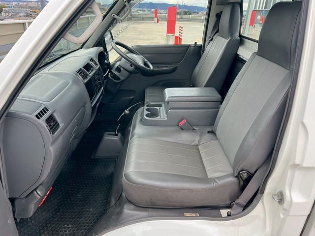 ボンゴトラック ＤＸ　ユーザー買取／４ＷＤ／コラムオートマ／パワステ／エアコン／両側エアバック／ＡＢＳ（30枚目）