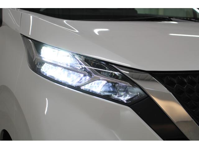 デイズ ハイウェイスター　Ｘ　純正オーディオ　ＥＴＣ　ＬＥＤヘッドライト　純正アルミホイール　エマージェンシーブレーキ　純正アルミホイール　プッシュスタート　ベンチシート　ステアリングリモコン　フォグライト　ウィンカーミラー（13枚目）