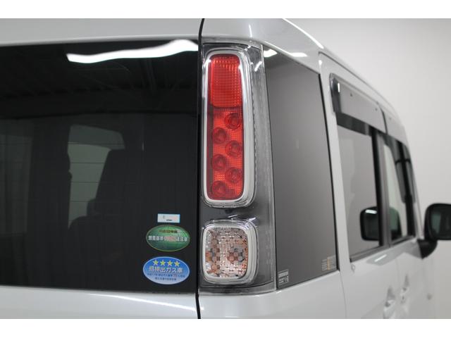 スペーシア ハイブリッドX 社外フルセグナビ ETC 両側パワースライド シートヒーター フロアマット サイドバイザー 天井サーキュレーター フルフラットシート アームレストコンソール アイドリングストップ オートエアコン(16枚目)