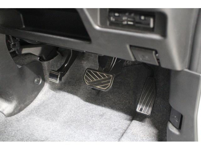 スペーシア ハイブリッドX 社外フルセグナビ ETC 両側パワースライド シートヒーター フロアマット サイドバイザー 天井サーキュレーター フルフラットシート アームレストコンソール アイドリングストップ オートエアコン(41枚目)