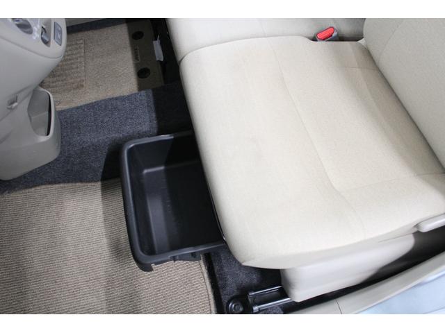 ムーヴ Ｌ　社外１ＤＩＮオーディオ　電動格納ドアミラー　キーレスキー　フルフラットシート　アームレストコンソール　トランク横開き　フロアマット　サイドバイザー　マニュアルエアコン（74枚目）