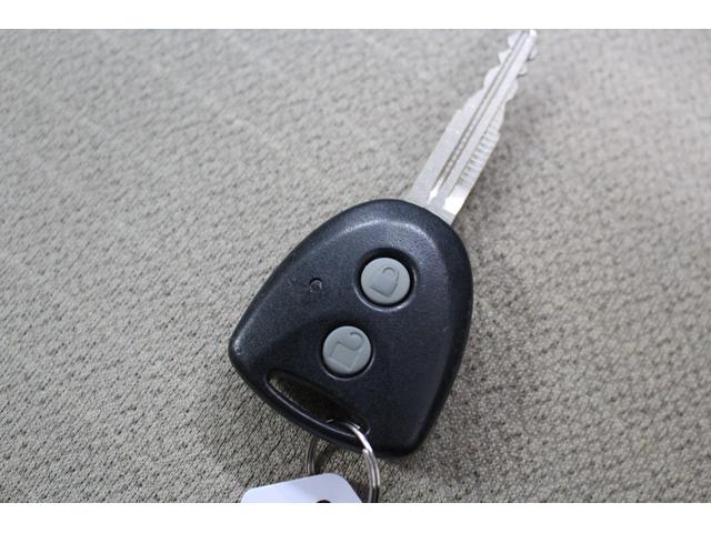 ムーヴ Ｌ　社外１ＤＩＮオーディオ　電動格納ドアミラー　キーレスキー　フルフラットシート　アームレストコンソール　トランク横開き　フロアマット　サイドバイザー　マニュアルエアコン（78枚目）