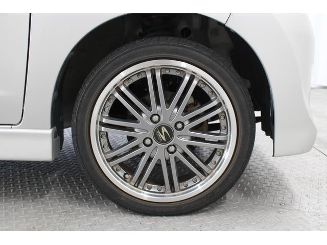 パレットＳＷ リミテッド　社外ナビ　Ｂｌｕｅｔｏｏｔｈ対応　ＥＴＣ　ＨＩＤヘッドライト　社外アルミホイール　プッシュスタート　フォグライト　片側パワースライド　アームレストコンソール　スペアキー　ベンチシート　フルフラット（13枚目）