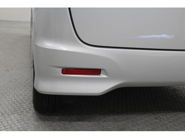 パレットＳＷ リミテッド　社外ナビ　Ｂｌｕｅｔｏｏｔｈ対応　ＥＴＣ　ＨＩＤヘッドライト　社外アルミホイール　プッシュスタート　フォグライト　片側パワースライド　アームレストコンソール　スペアキー　ベンチシート　フルフラット（18枚目）