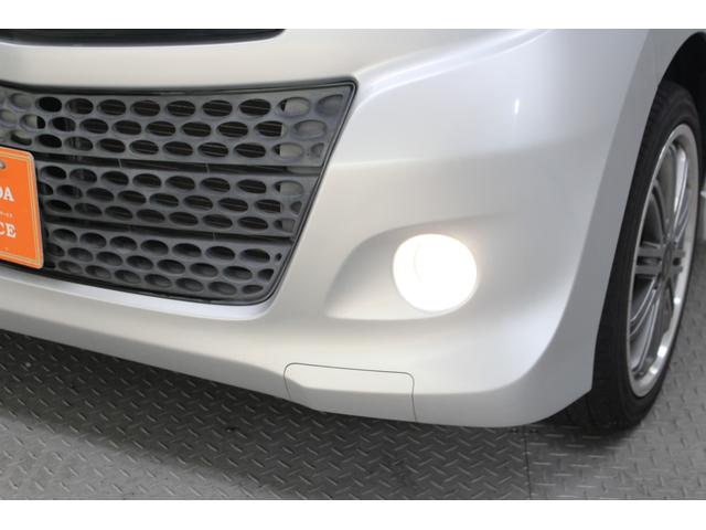 パレットＳＷ リミテッド　社外ナビ　Ｂｌｕｅｔｏｏｔｈ対応　ＥＴＣ　ＨＩＤヘッドライト　社外アルミホイール　プッシュスタート　フォグライト　片側パワースライド　アームレストコンソール　スペアキー　ベンチシート　フルフラット（21枚目）