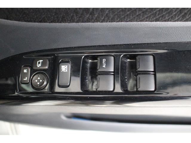 パレットＳＷ リミテッド　社外ナビ　Ｂｌｕｅｔｏｏｔｈ対応　ＥＴＣ　ＨＩＤヘッドライト　社外アルミホイール　プッシュスタート　フォグライト　片側パワースライド　アームレストコンソール　スペアキー　ベンチシート　フルフラット（30枚目）