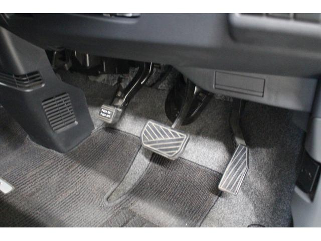 ルークス ハイウェイスターターボ　純正ナビ　バックカメラ　両側パワースライドドア　ＥＴＣ　ＨＩＤヘッドライト　オートエアコン　純正アルミホイール　フォグライト　ベンチシート　フルフラットシート　スペアキー　プッシュスタート　キーフリー（56枚目）