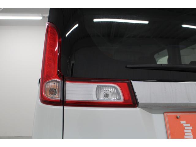 スペーシア Ｘリミテッド　純正フルセグナビ　ＥＴＣ　スマートキー　シートヒーター　両側パワースライドドア　レーダーブレーキサポート　ＨＩＤヘッドライト　ステアリングリモコン　電動格納ドアミラー　アイドリングストップ（16枚目）