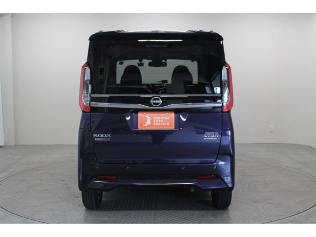 ルークス ハイウェイスター　Ｘ　アーバンクロム　純正９インチナビ　アラウンドビューモニター　ＥＴＣ　ドライブレコーダー　両側パワースライドドア　ロールサンシェード　天井サーキュレーター　シートバックテーブル　ステアリングリモコン　キーフリー（8枚目）