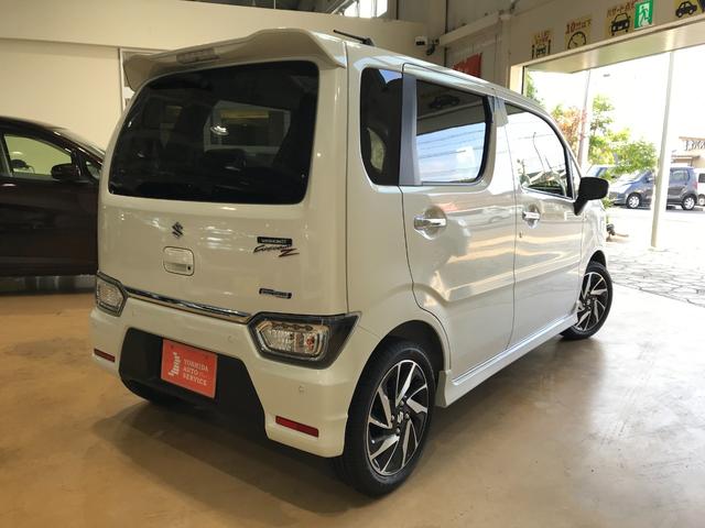 ワゴンＲカスタムＺ ハイブリッドＺＴ　登録済未使用車　ハイブリッド車　ターボ　ＬＥＤヘッドライト　フォグライト　シートヒーター　ＵＳＢソケット　プッシュスタート　純正アルミホイール　スマートキー　アームレストコンソール　座席下収納（6枚目）