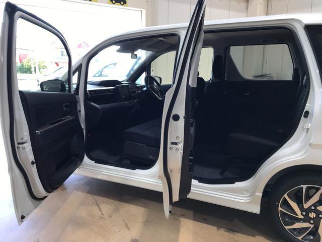 ワゴンＲカスタムＺ ハイブリッドＺＴ　登録済未使用車　ハイブリッド車　ターボ　ＬＥＤヘッドライト　フォグライト　シートヒーター　ＵＳＢソケット　プッシュスタート　純正アルミホイール　スマートキー　アームレストコンソール　座席下収納（13枚目）