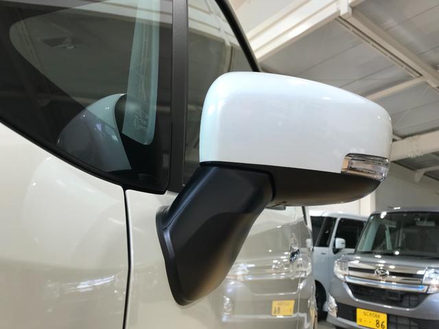 ワゴンＲカスタムＺ ハイブリッドＺＴ　登録済未使用車　ハイブリッド車　ターボ　ＬＥＤヘッドライト　フォグライト　シートヒーター　ＵＳＢソケット　プッシュスタート　純正アルミホイール　スマートキー　アームレストコンソール　座席下収納（30枚目）