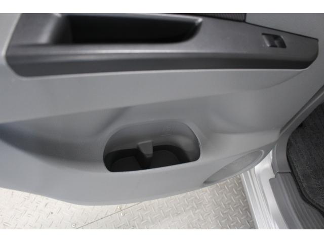 ＡＺワゴン ＸＧ　純正オーディオ　電動格納ドアミラー　ハロゲンヘッドライト　キーレスキー　マニュアルエアコン　フルフラットシート　修復歴無し車両（39枚目）