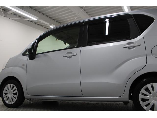 ムーヴ Ｌ　ＣＤオーディオ　キーレスキー　電動格納ドアミラー　サイドバイザー　フロアマット　マニュアルエアコン　アームレストコンソール　ベンチシート　フルフラットシート　パワーウィンドウ（29枚目）