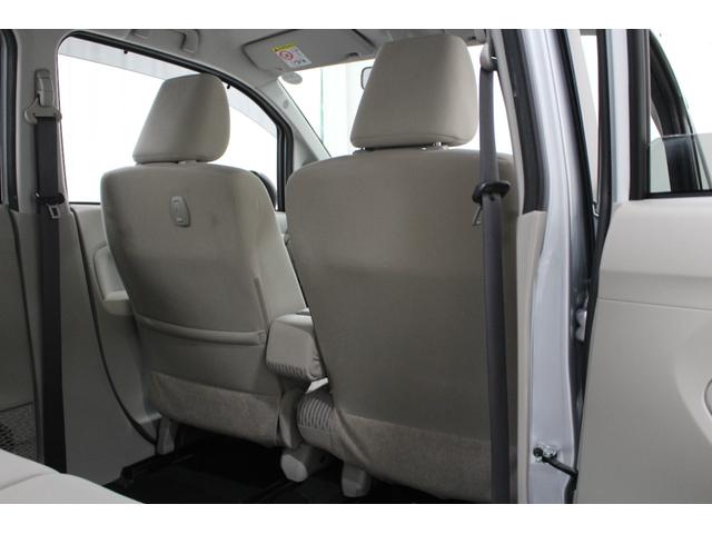 ムーヴ Ｌ　ＣＤオーディオ　キーレスキー　電動格納ドアミラー　サイドバイザー　フロアマット　マニュアルエアコン　アームレストコンソール　ベンチシート　フルフラットシート　パワーウィンドウ（61枚目）