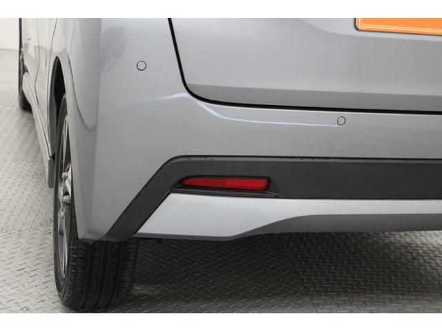 デイズ ハイウェイスター　Ｇターボ　純正ナビ　Ｂｌｕｅｔｏｏｔｈ対応　バックカメラ　純正アルミホイール　エマージェンシーブレーキ　タッチパネル式オートエアコン　座席下収納　プッシュスタート　スマートキー　サイドバイザー　フロアマット（17枚目）