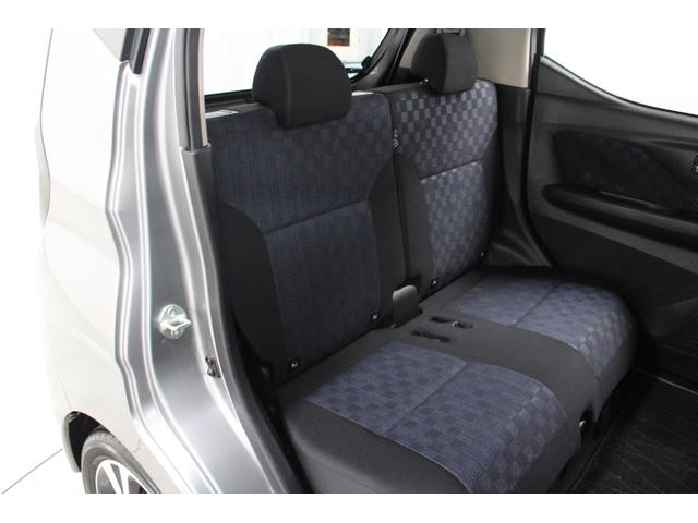 デイズ ハイウェイスター　Ｇターボ　純正ナビ　Ｂｌｕｅｔｏｏｔｈ対応　バックカメラ　純正アルミホイール　エマージェンシーブレーキ　タッチパネル式オートエアコン　座席下収納　プッシュスタート　スマートキー　サイドバイザー　フロアマット（61枚目）